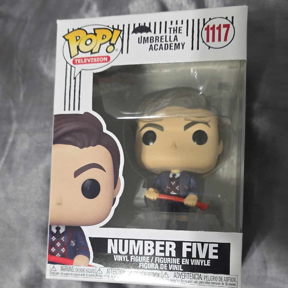 Funko Pop! The Umbrella Academy Number Five with Red Accessory